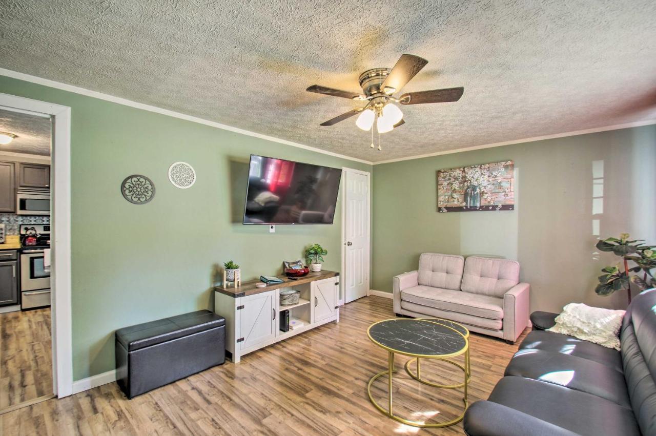 Dog-Friendly Fayetteville Home With Hot Tub! Eksteriør billede