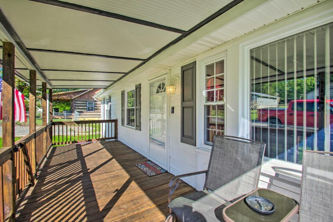 Dog-Friendly Fayetteville Home With Hot Tub! Eksteriør billede